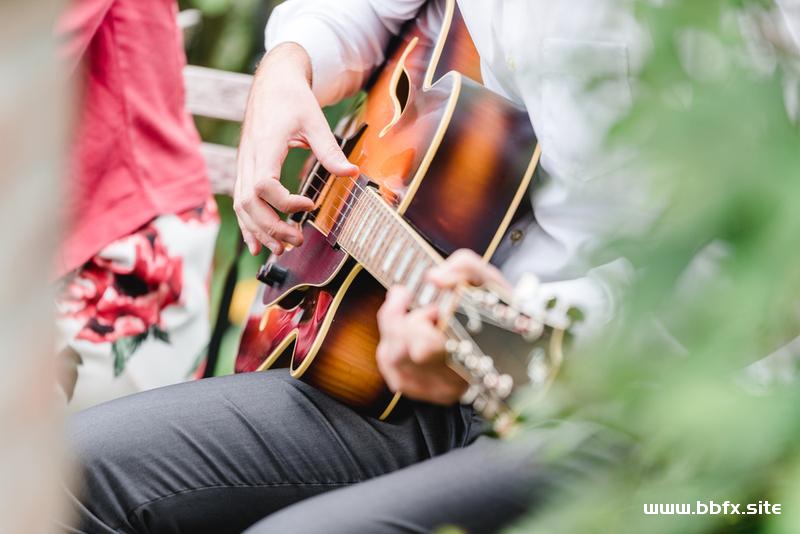 新手入门怎样学吉他？木吉他基础学习42讲