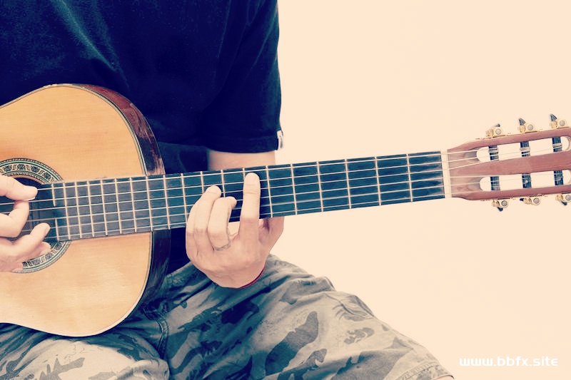 如何开始学习古典吉他？古典吉他入门基础教学