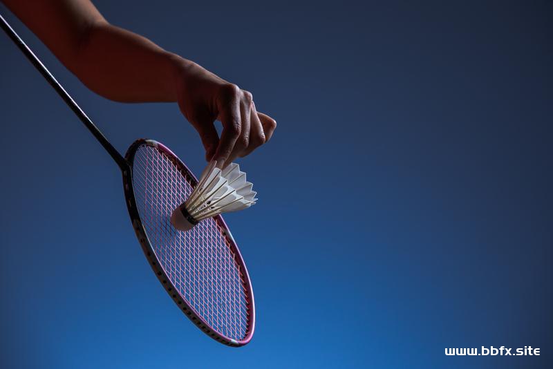 羽毛球击球技巧学习实战，羽毛球竞技水平提高训练